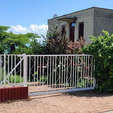 Panorama Apartment *